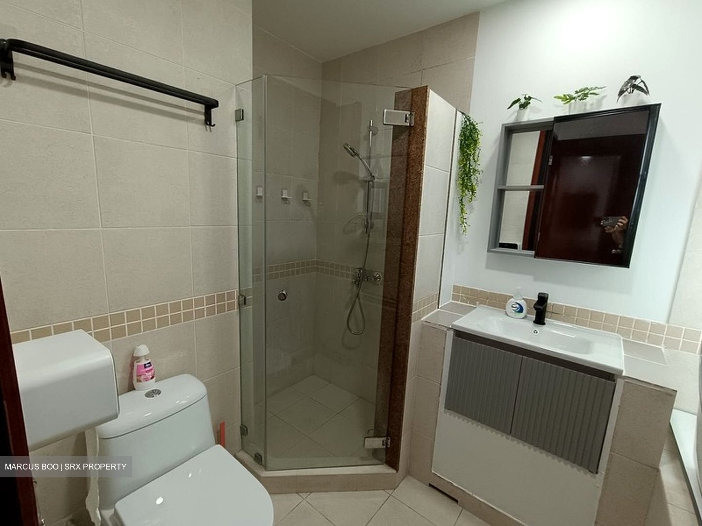 Woodsvale (D25), Condominium #577675691